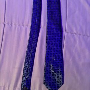 Elegant Blue Patterned Men's Tie